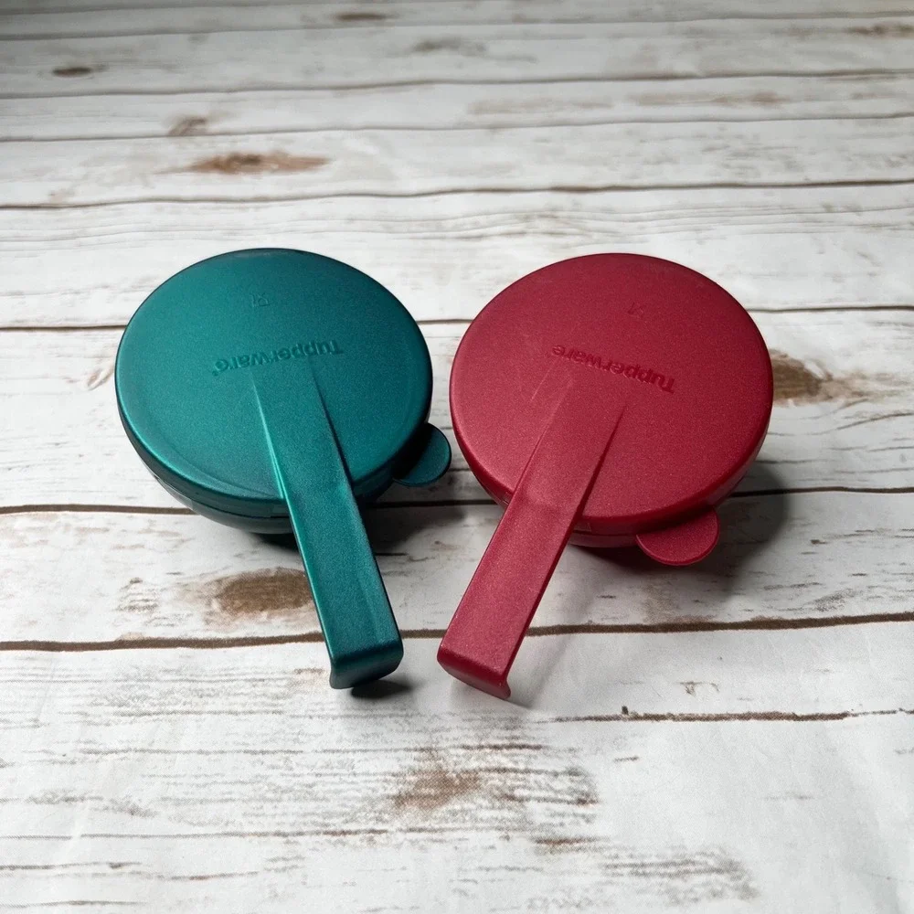 Tupperware Forget Me‎ Not Hanging Vegetable Keeper Set of 2